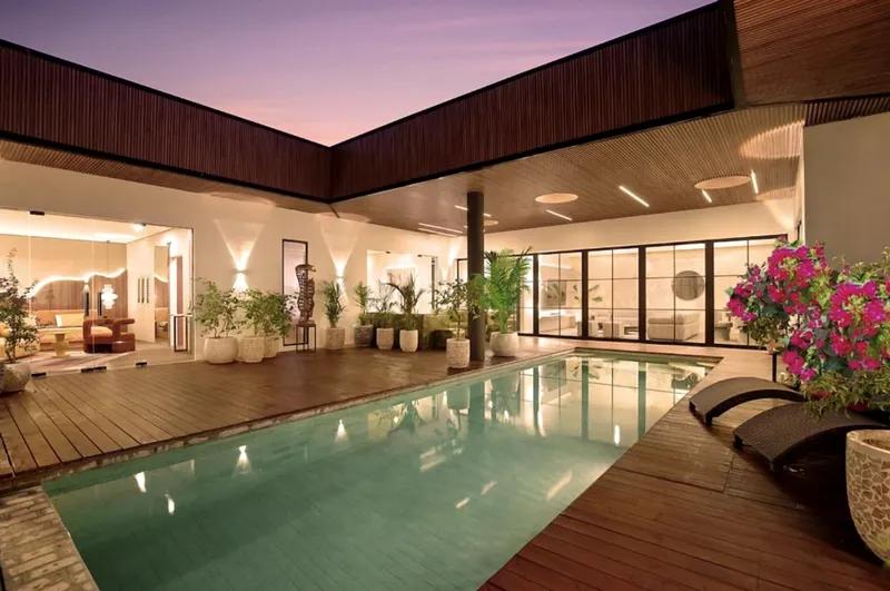 Villa Mooka — cleaned landing hero